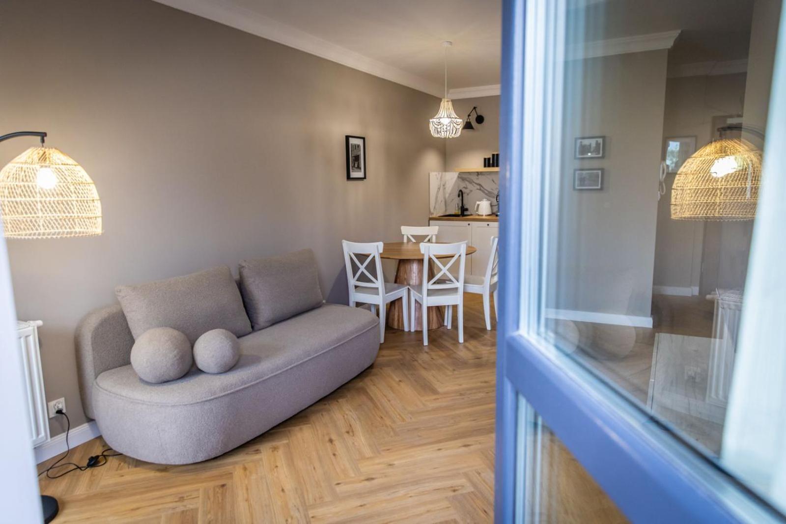 Solar Apartments I Stare Miasto 10Min I Priv Parking Free I Winda I Balkon Thorn Exterior foto