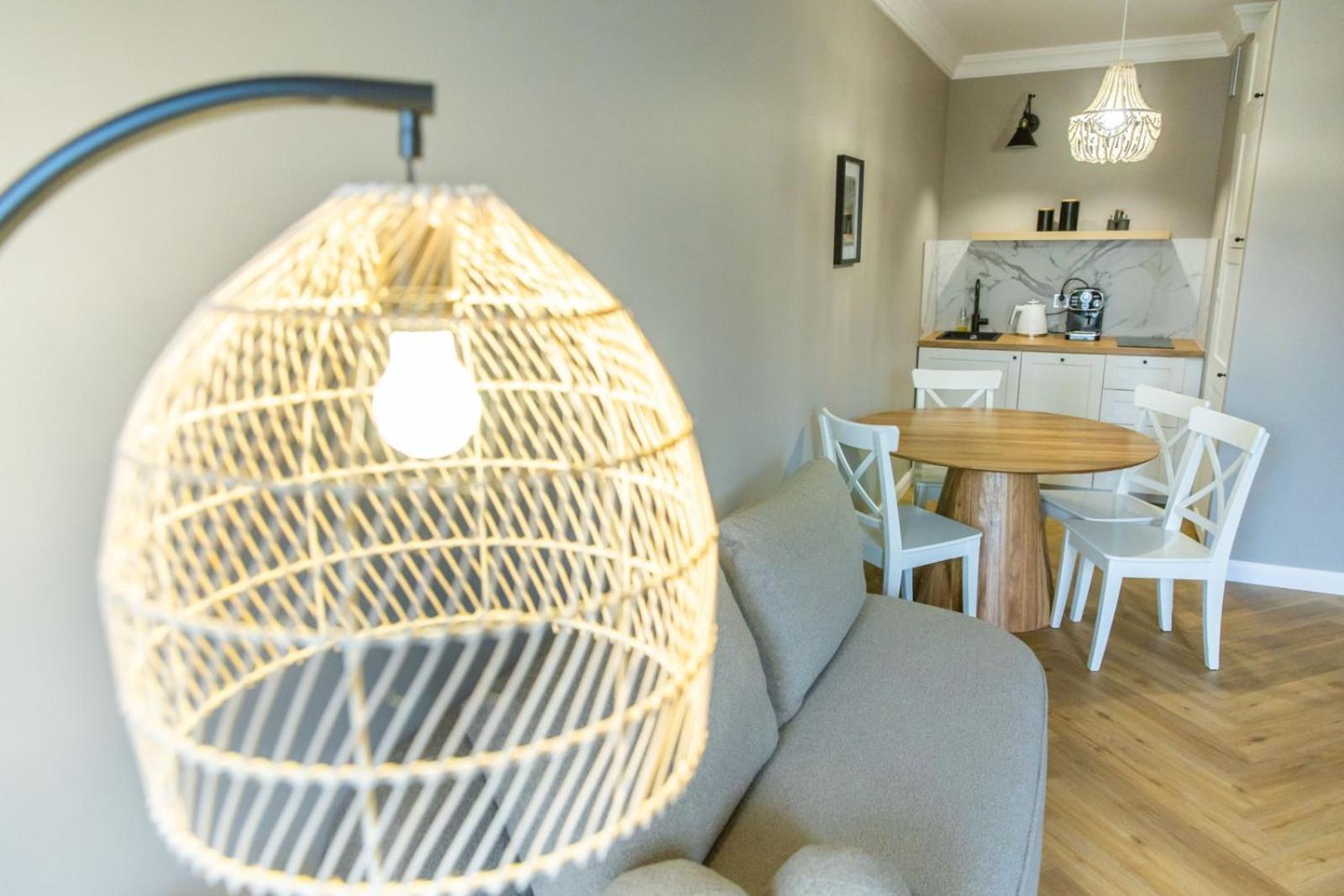 Solar Apartments I Stare Miasto 10Min I Priv Parking Free I Winda I Balkon Thorn Exterior foto